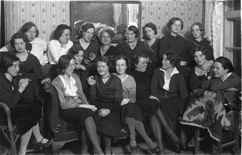Файл:Союз академических женщин, 1933.jpg