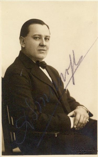 Файл:Смирнов Дмитрий Алексеевич, Таллинн.jpg