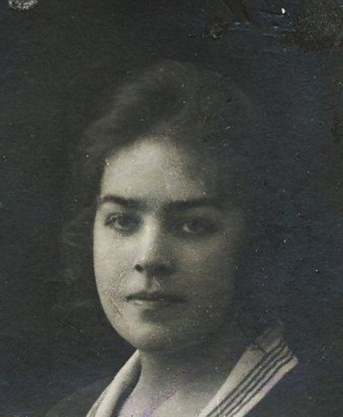Файл:Беллен Ирина Александровна, 1922.jpg