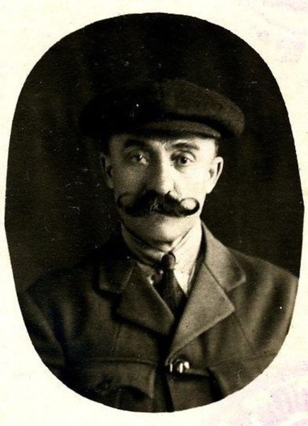 Файл:Бурбах Карл Иванович, 1923.jpg