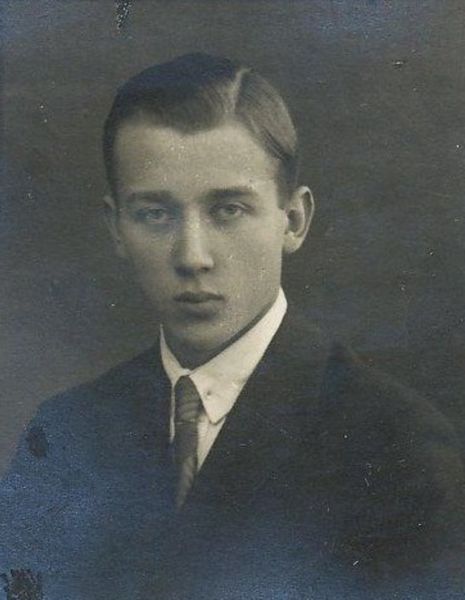 Файл:Голицынский Николай Николаевич (сын), 1923.jpg