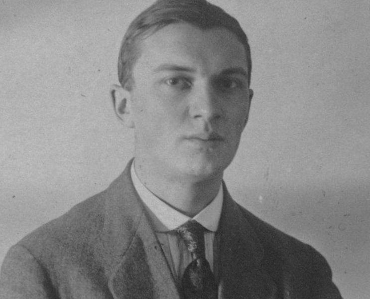 Файл:Карташев Александр.jpg