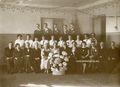 Выпуск гимназии Ольги Аморетти, 1927.jpg
