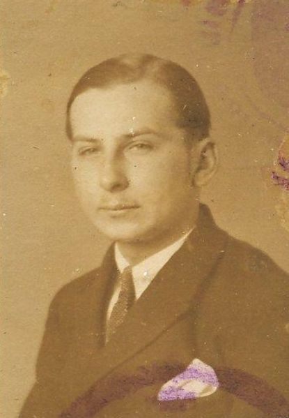 Файл:Брунс Владимир Леонтьевич, 1922.jpg