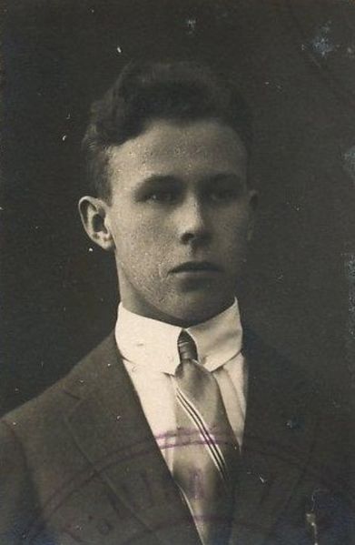 Файл:Тетеревлев Николай Иванович, 1923.jpg